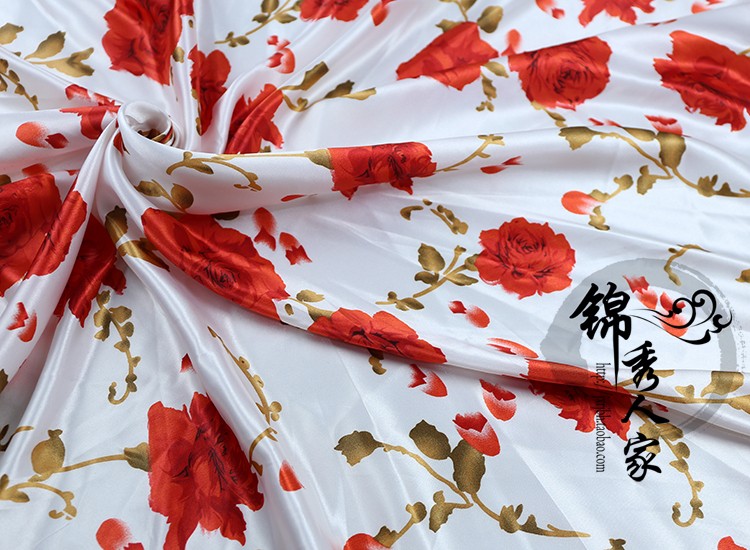 tela de seda impresa de flores tela de seda ropa antigua tela de prenda de ropa china tela de impresión de flores de plantas DIY