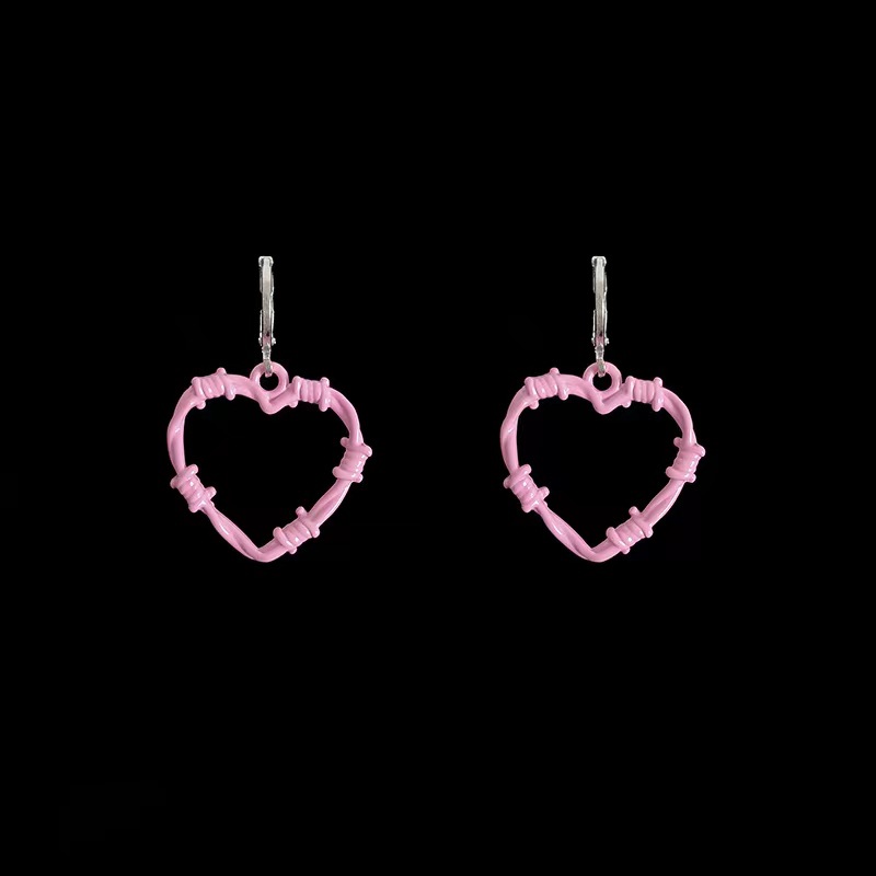 Dulce Forma De Corazón Libélula Mariposa Metal Barniz De Estufa Ahuecar Mujeres Pendientes De Gota 1 Par display picture 3