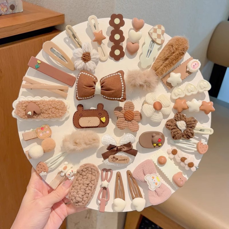 Niña encantadora peluda pel