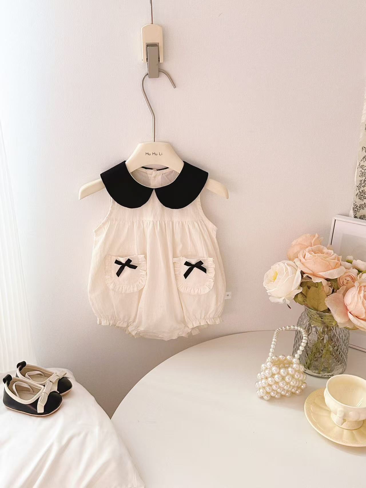 Bebé, niña, temperamento exquisito, cuello de muñeca, pequeño bolsillo fragante, mampara de mariposa, vestido de un año, vestido de pedo, verano