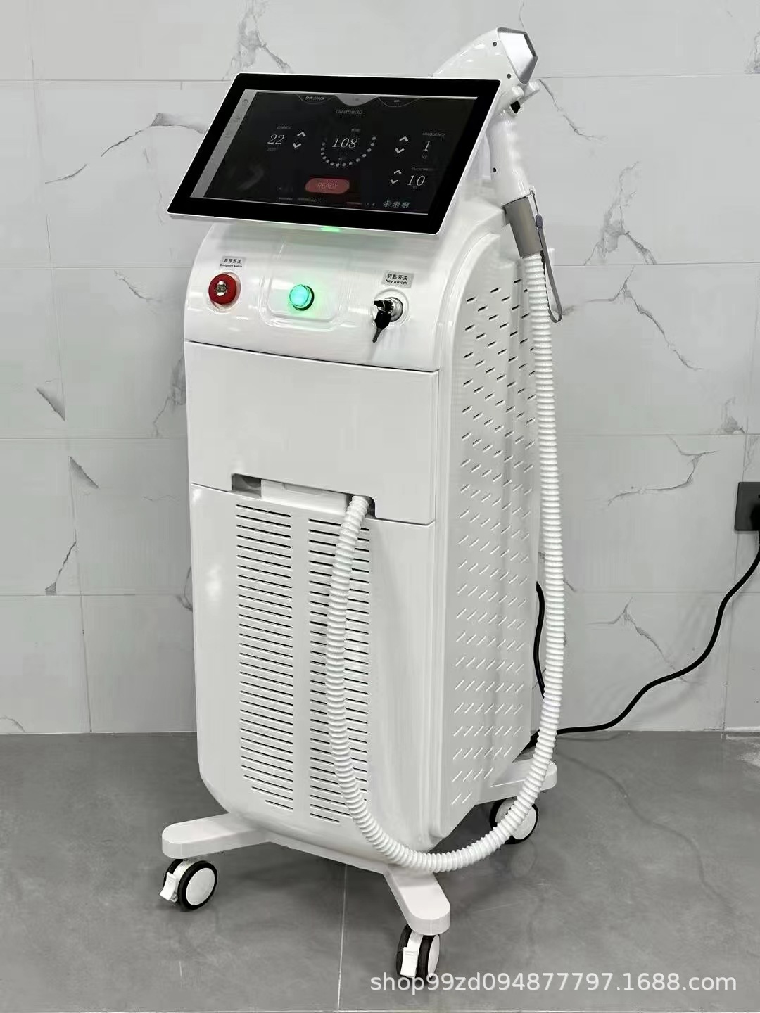 Soprano Instrumento de belleza de titanio Instrumento de rejuvenecimiento de diodos de cuatro bandas Máquina de limpieza de cejas