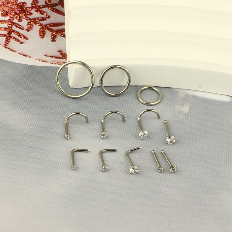 Pointed titanium steel lip stud product view