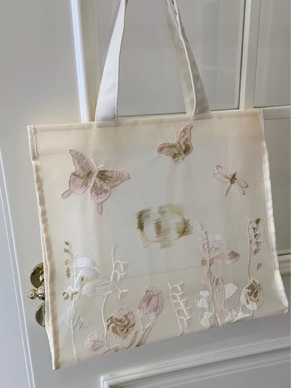 D家夏季新款美妆限定赠礼 蕾丝蝴蝶刺绣托特包环保手提单肩沙滩包|undefined