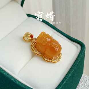 Natural old beeswax pendant S925 silver inlaid with amber beeswax brave single pendant high-quality genuine female can be issued with identification certificate
