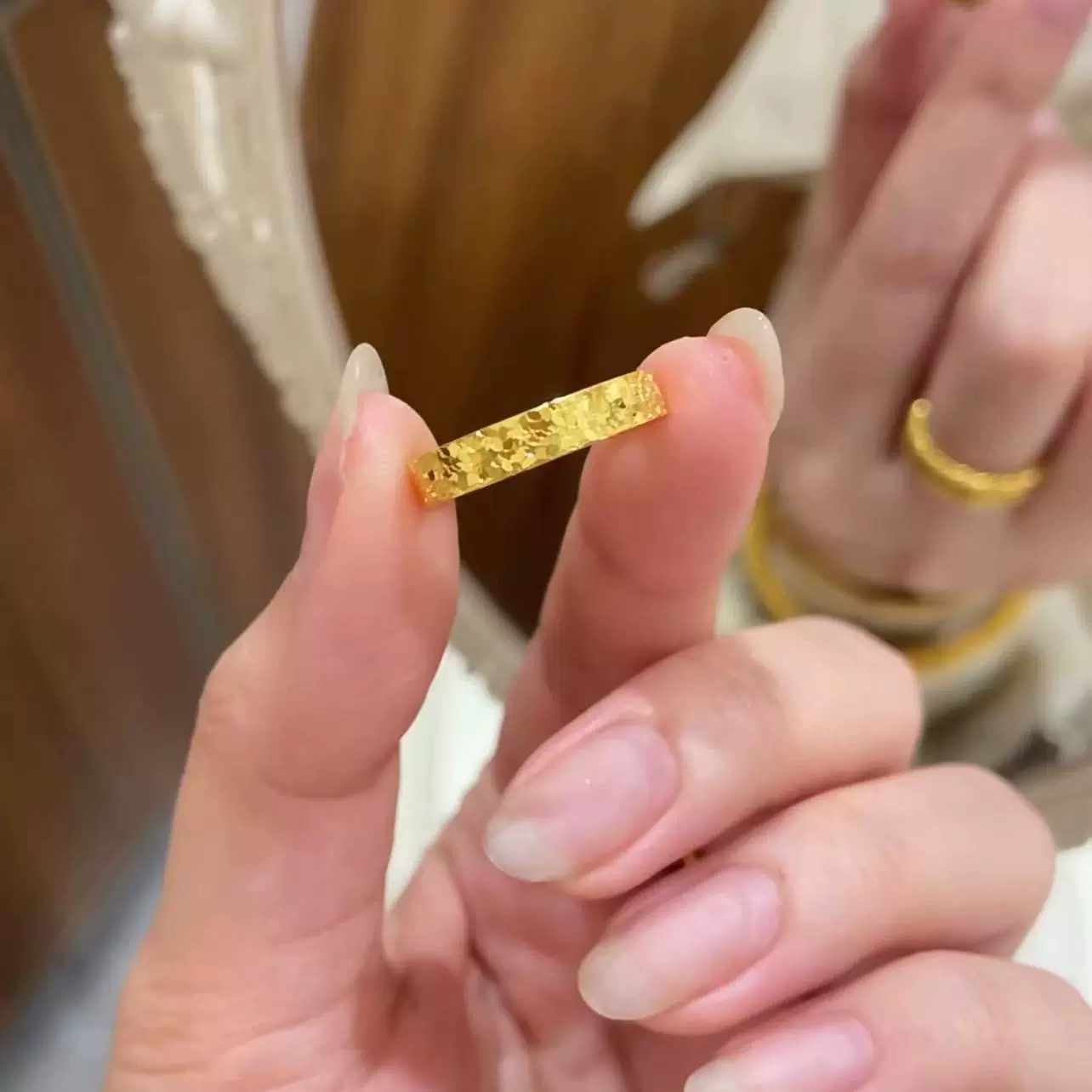 18K金碎冰冰戒指AU750彩金食指戒环满天星碎碎冰素圈手饰男女对戒