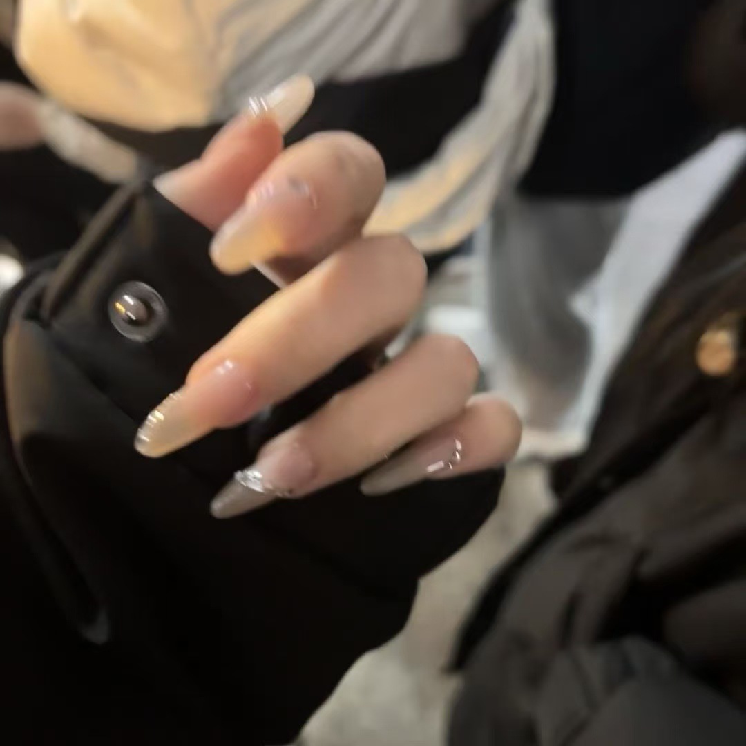 [Puro deseo de diamantes] Arte de uñas hecho a mano puro, temperamento degradado, atmósfera avanzada, uñas blancas hechas a mano simples