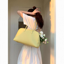 �����紺�¿�O��������ͨ�چμ�Ů���n�����Sɫ����μ粨ʿ�D��