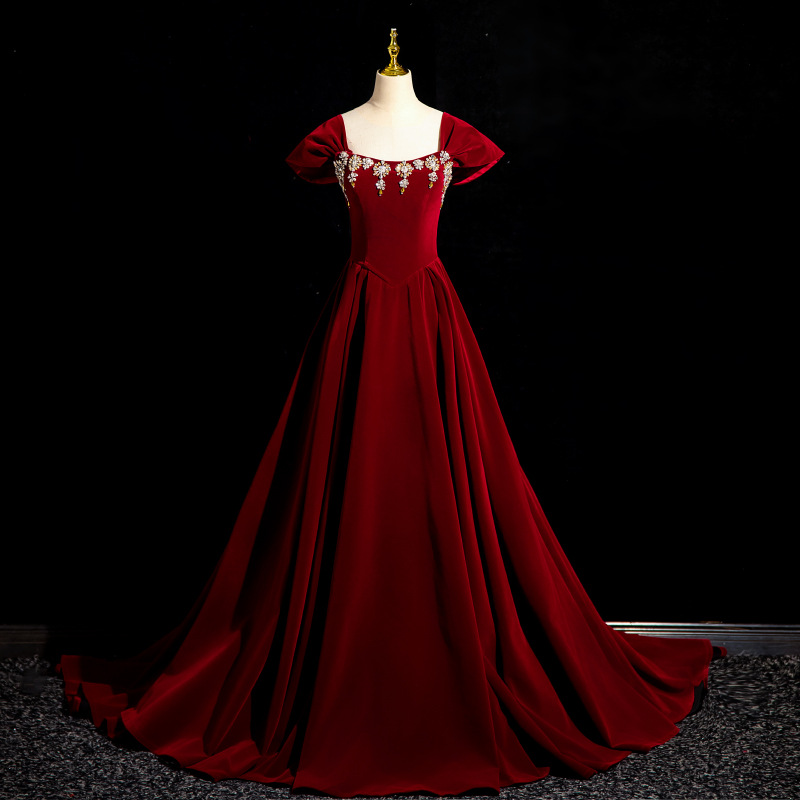Vestido de noche de vino rojo para mujeres 2025 otoño nuevo anfitrión de voz de atmósfera brindis vestido de novia francés