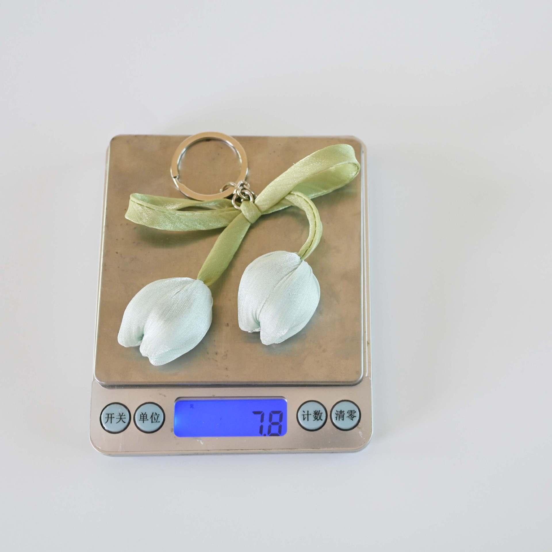 1 Piece Quantity Holiday, Daily Occasion Cloth Material 1 Piece Elegant Flower Cloth Keychain