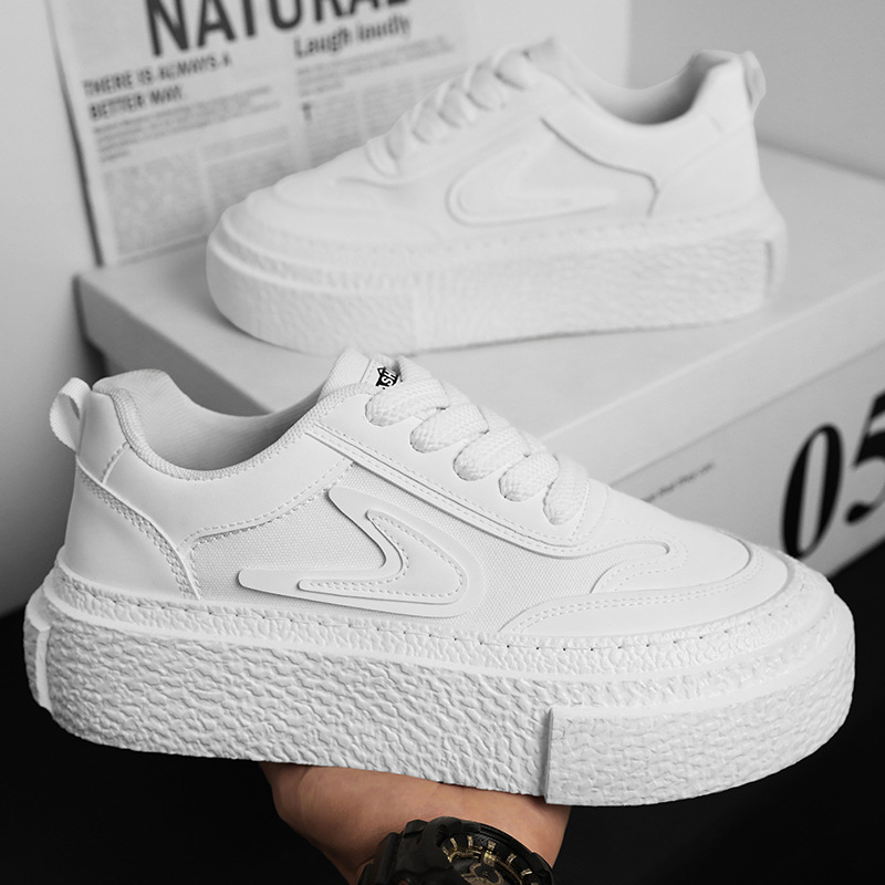 Nuevos zapatos de hombre de verano coreano de moda universal zapatos blancos para hombres zapatos casuales al aire libre zapatos de lona zapatos de moda zapatos para hombres