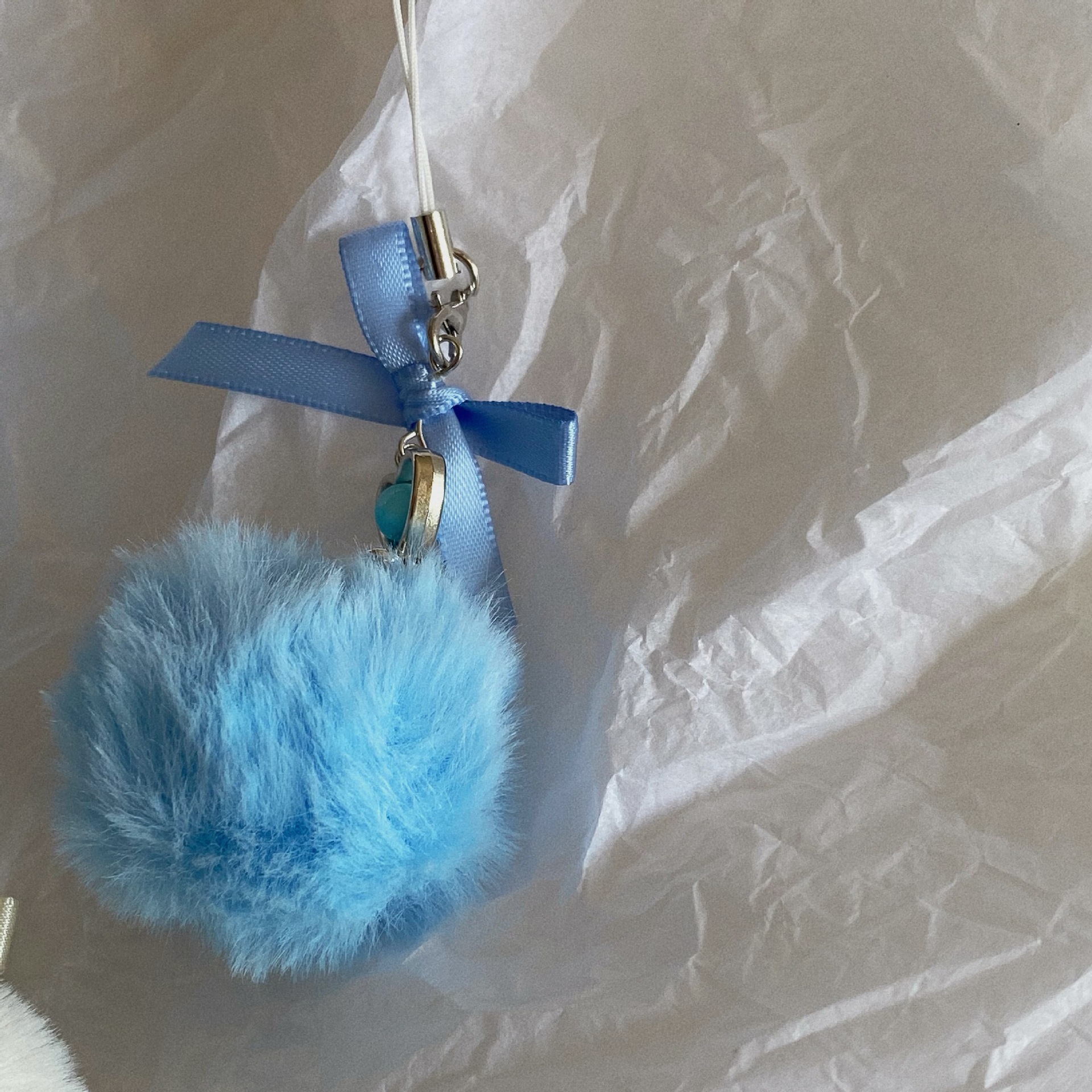 Cute Bow Knot Seto Fur Pom Poms Mobile Phone Chain Keychain display picture 3