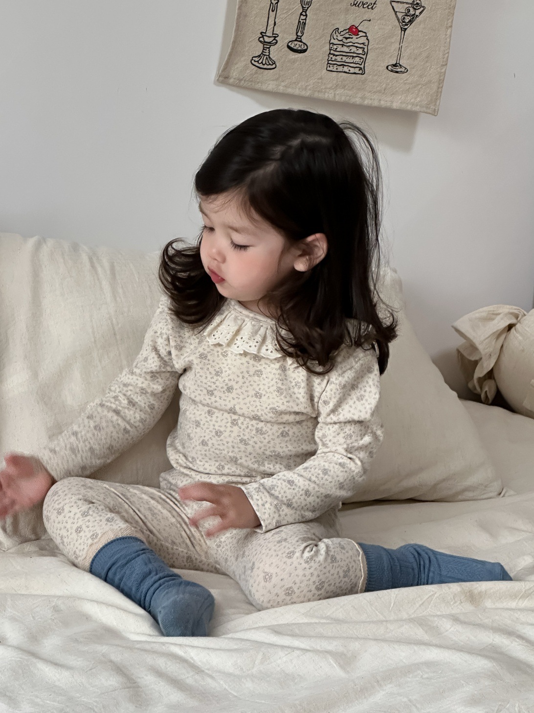 Pijamas infantiles de otoño conjunto de casa 2025 ropa de otoño ropa infantil coreana pijamas niñas ropa de hogar dos piezas