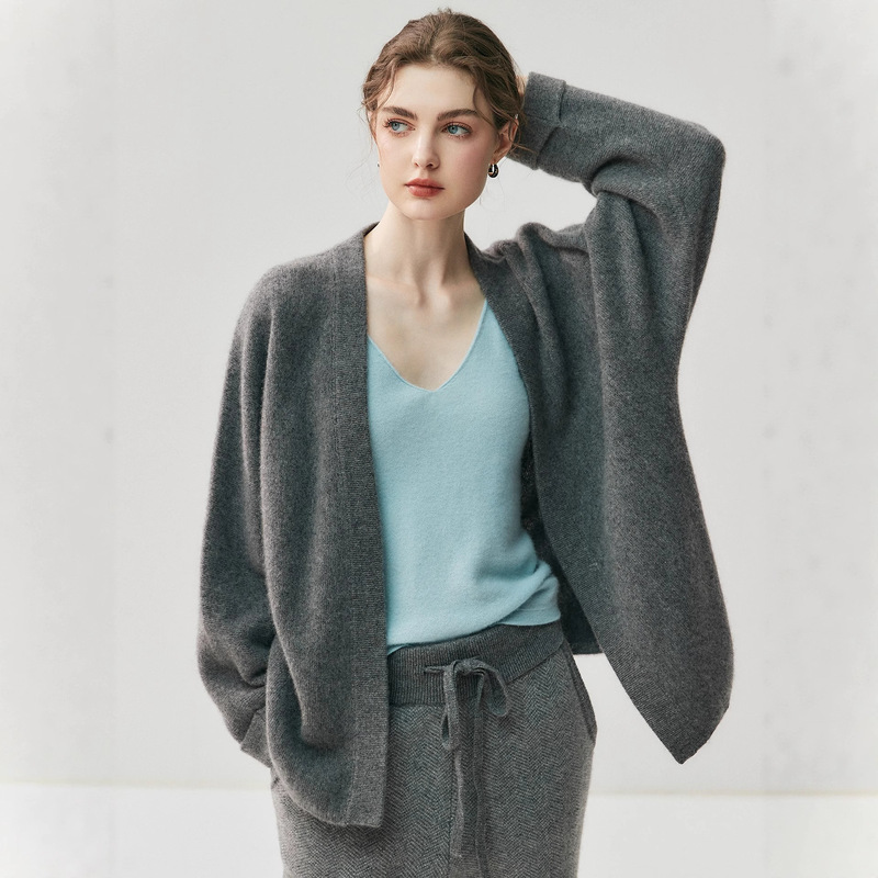 Goat Wool Cardigan for Women, Elegant Gray Knit Autumn and Winter Shawl, Loose Sweater Coat, Seamless One-Piece