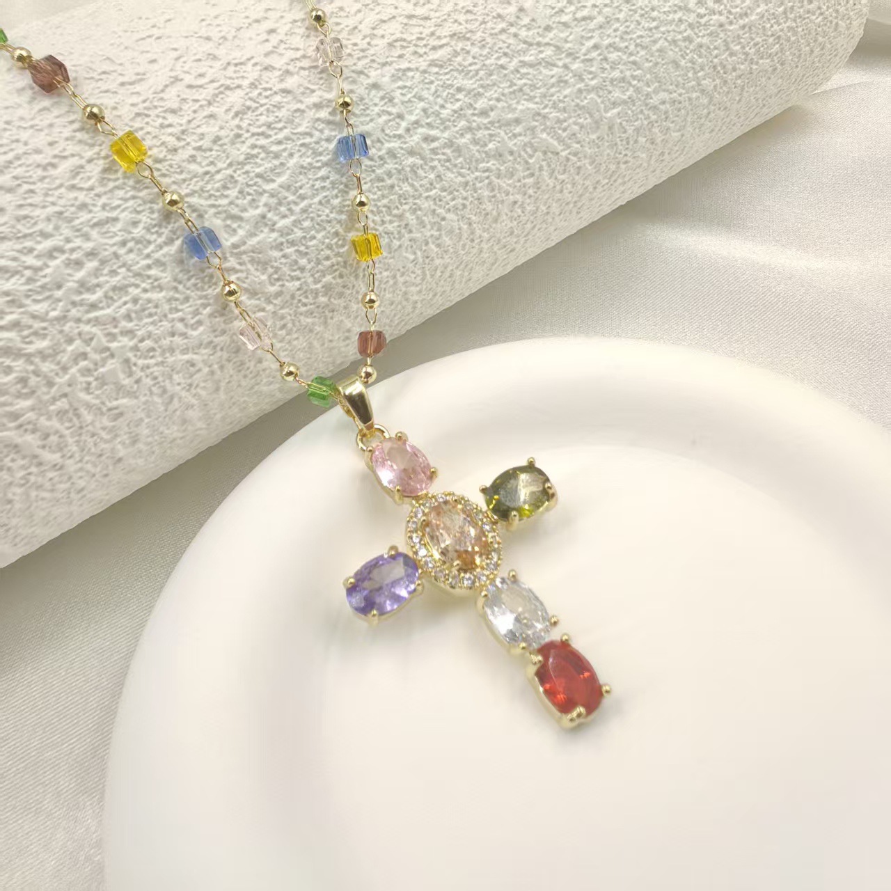 Cross-Border Rainbow Cross Contrasting Color Crystal Necklace Women's Niche Design Elegant High-End Super Flash Zircon Clavicle Chain