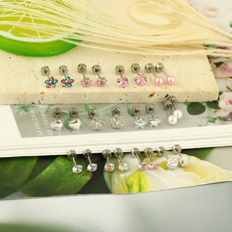 Silver pointed spike labret stud material detail