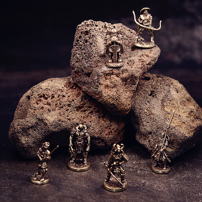 Cobre blanco japonés Shogun samurai antiguo modelo de juguete de soldados juegos de mesa acabados adornos de automóviles hechos a mano al por mayor