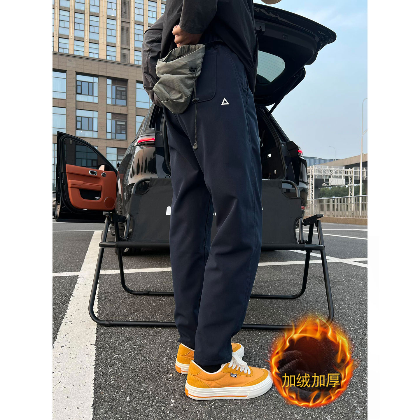 Navy Blue Fleece-Lined Softshell Pants for Men, Autumn and Winter, Triangle Logo, Tapered Hiking and Mountaineering Pants, Thick Straight-Leg Pants