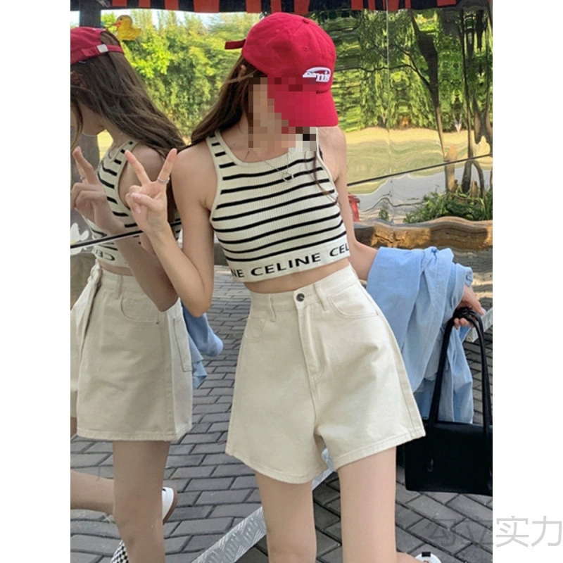 Женские джинсовые шорты с высокой талией, летний тонкий стиль, новые ультракороткие шорты А-силуэта для похудения с широкими штанинами, свободные шорты для горячих девушек 2025 года.