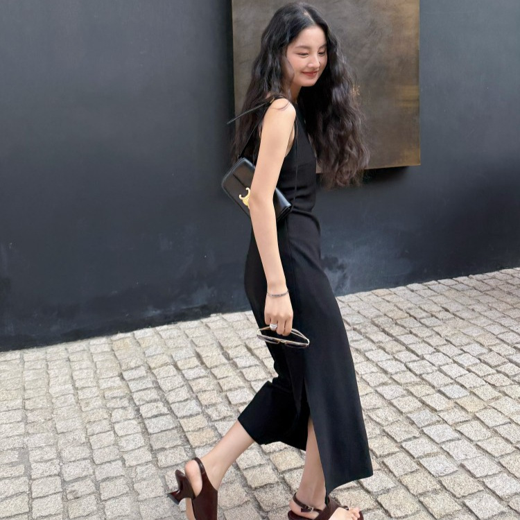 【Digm】Minimalist High-End Retro Solid Color Vest Dress with Pleated Waist Design for a Slimming Effect