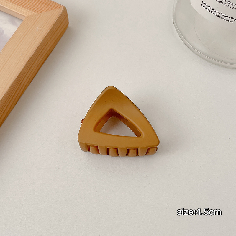 Clip de agarre de color café de Maillard, gran cantidad de cabello de alta calidad, clip grande, elegante, simple coreano, sin dañar el cabello, clip de tiburón, mujer