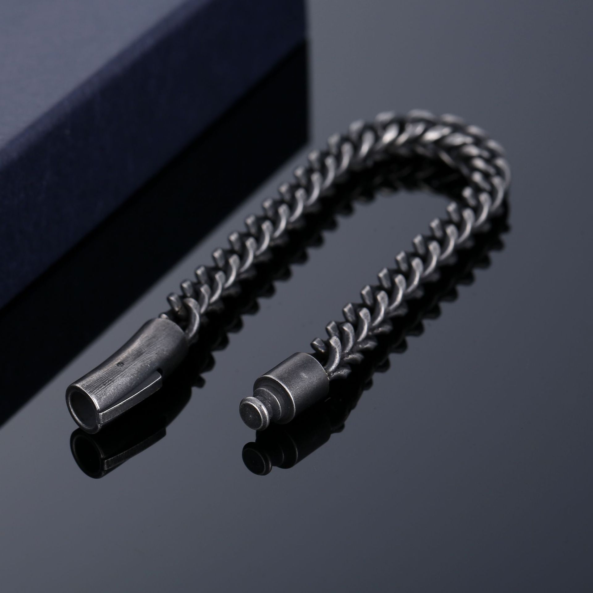 Men's Gender Retro Solid Color 304 Stainless Steel Men's Bracelets Men's Chain Bracelets