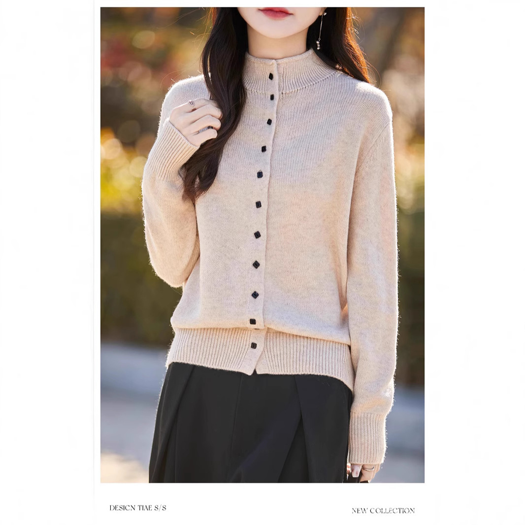 부드러운 스타일 높은 목 단일 가슴 단색 니트 카디건 여성의 2024 가을 및 겨울 새로운 느슨한 올 매치 스웨터 탑