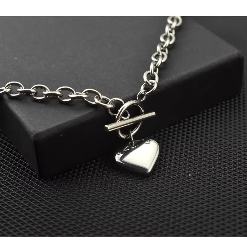 Smooth Heart Pendant Necklace With Ot Clasp In Stainless Steel_voghion.com