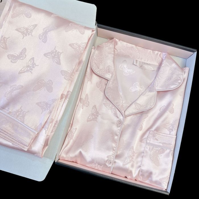 Al por mayor transfronterizo nuevo pijama de seda de hielo de mujer onda punto de dibujos animados gatito manga larga pantalones largos delgados set de ropa para el hogar