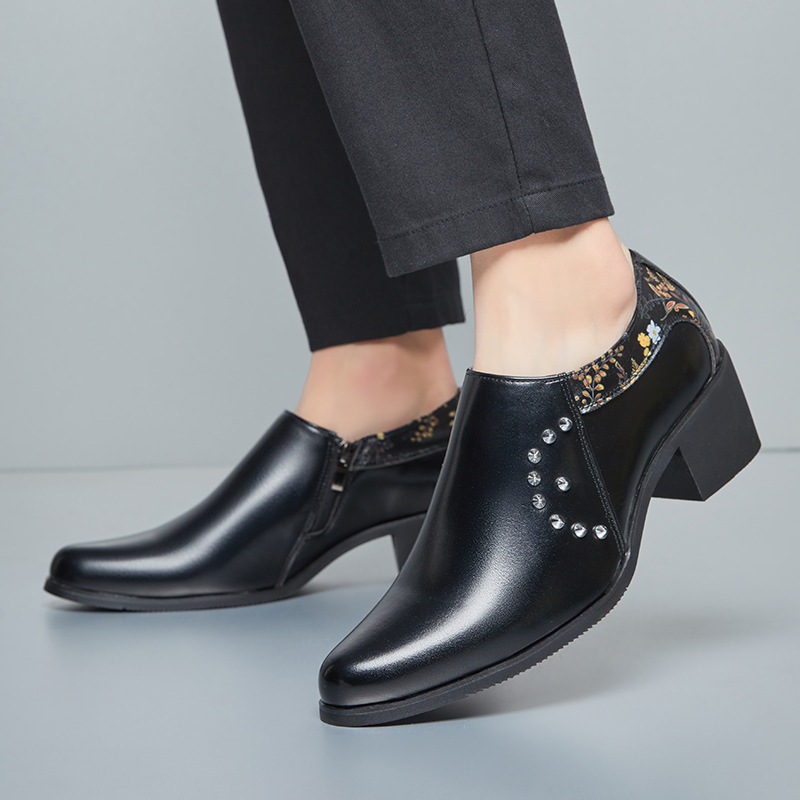 Zapatos de hombre de tacón alto con ramas de flores de estilo chino de gran tamaño transfronterizo 2025 primavera y otoño nuevos zapatos cubanos con remaches de moda europea y americana para hombres