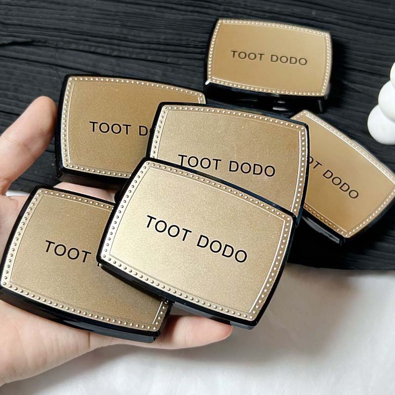 TOOT DODO柔らかい糸が顔を輝かせている頬紅ペーストは、自然に持続的な高光修容一体粉餅紅色粉である|undefined