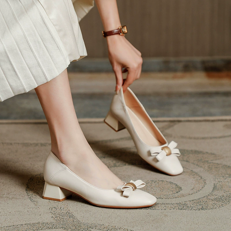 Новые женские туфли на среднем квадратном каблуке весна 2025, на массивном каблуке, элегантные, из мягкой кожи, с бантом.