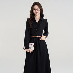 赫本風の小さい黒いスカートのフランスの長袖のシャツのスカートは腰のワンピースの女性の新型の教資の面接の服装はベルトを持ちます。