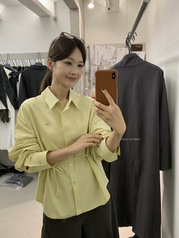 【MISS密思家】简约气质小贴标袖子小设计衬衫女装(配领绳)33719|undefined