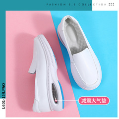新款夏季四季不累腳護士鞋女休閒軟底防滑透氣百搭真皮防臭氣墊鞋