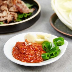 Korean BBQ Sauce Commercial Restaurant Packaging Korean BBQ Sauce Grilling Seasoning Sauce Garlic Hot Sauce Lettuce Dip Sauce