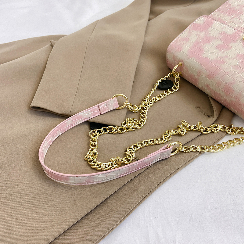 European and American 2023 new small square bag for women, high-end fashion and leisure, new portable one-shoulder cross-body three-dimensional square_voghion.com