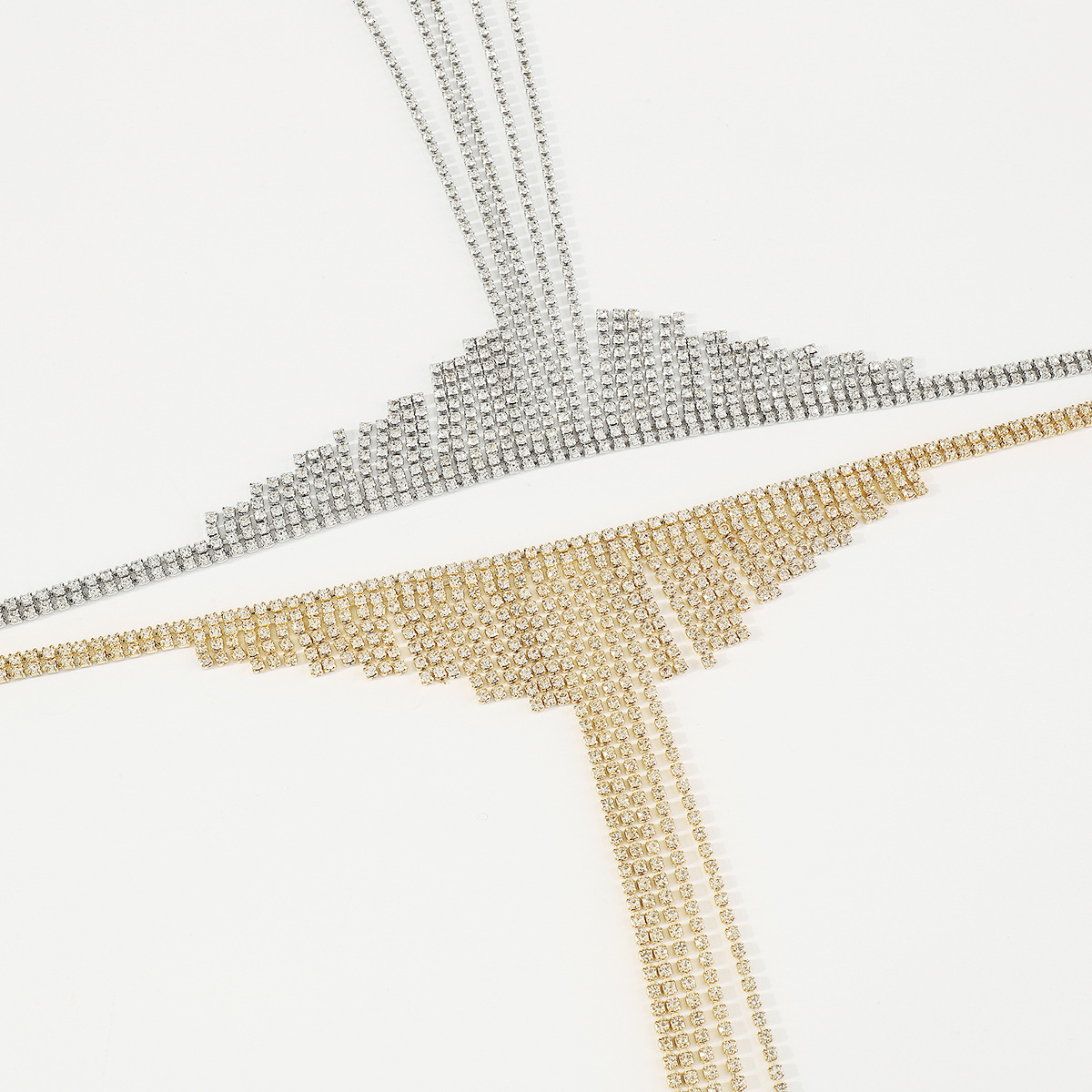 Designer style fashionable light luxury rhinestone tassel necklace sexy claw chain long exaggerated collarbone necklace_voghion.com
