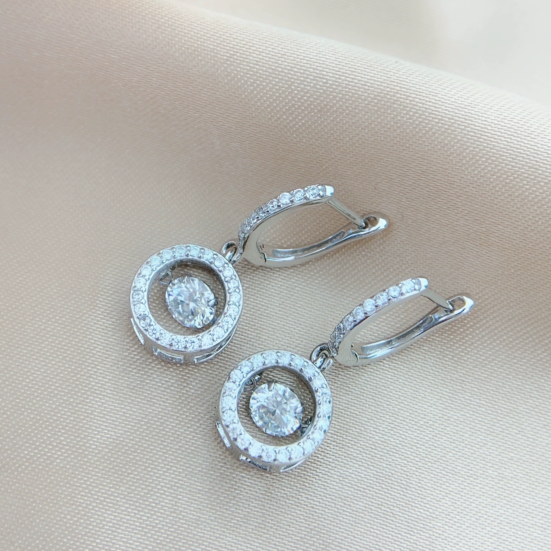 Серебро S925 Silk Mossian с моссовидным камнем, серьги-аксессуар, кросс-стиль