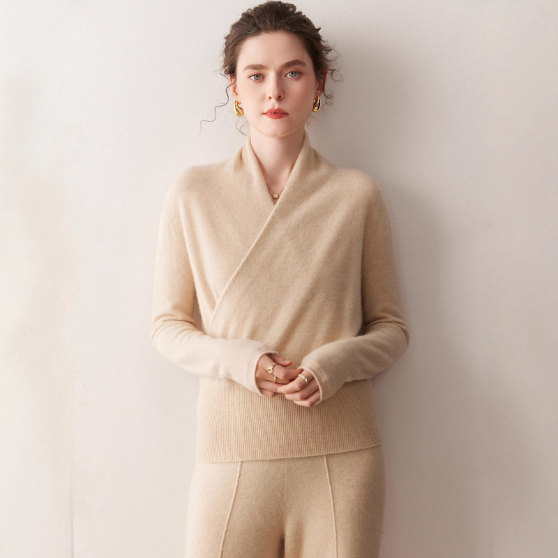 Interpret the Elegant! Baby Cashmere Sweater Women's Cross Collar Knitted Bottoming Sweater Loose Chest-Wrapped V Neck Sweater