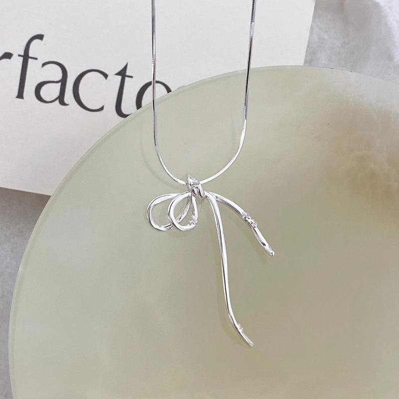 S Korean Edition Line Bow Knot Necklace, Unique Instagram Design, Snake Bone Chain, Pure Silver Necklace_voghion.com