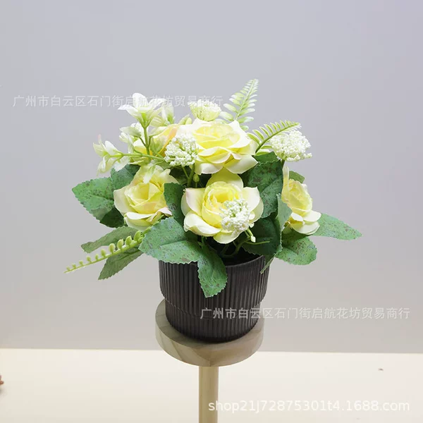 [Oil Painting Corner Rose Yellow + Brown Striped Pot]