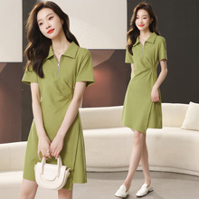 时尚气质绿色短袖Polo领连衣裙女装2024夏季新款高腰显瘦A字裙子