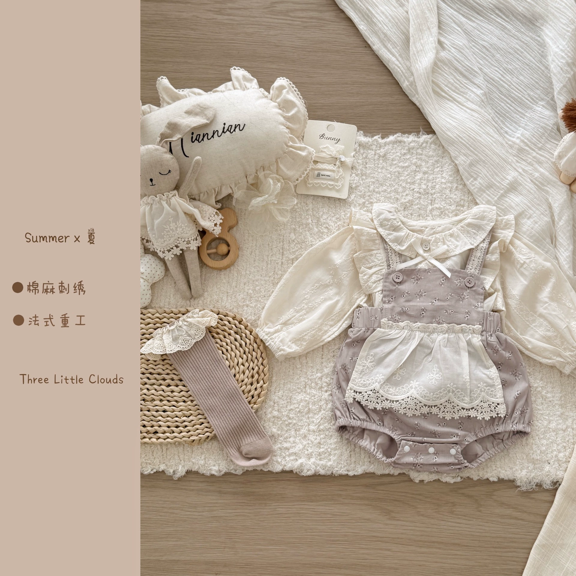 Spring bodysuit for early age, set, with embroidery