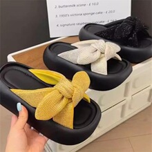 ��׺����Yһ����Ů2025�ļ��¿�r�г����⴩�������eˮ���ЬŮ