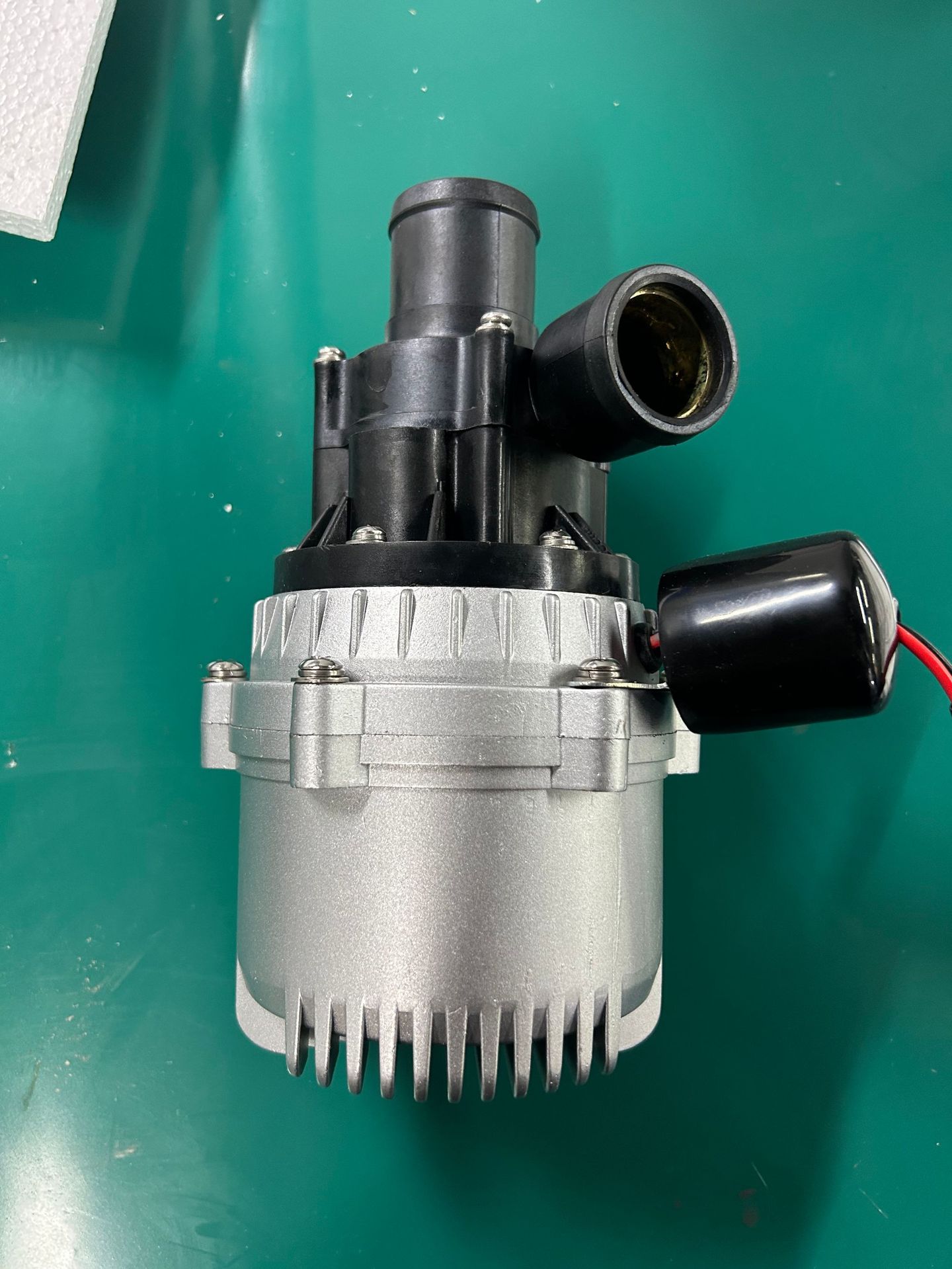 Suitable for brushless water pumps of Yutong, Jin'an Kai and other buses and passenger vehicles, Yutong bus water pump 702b water pump