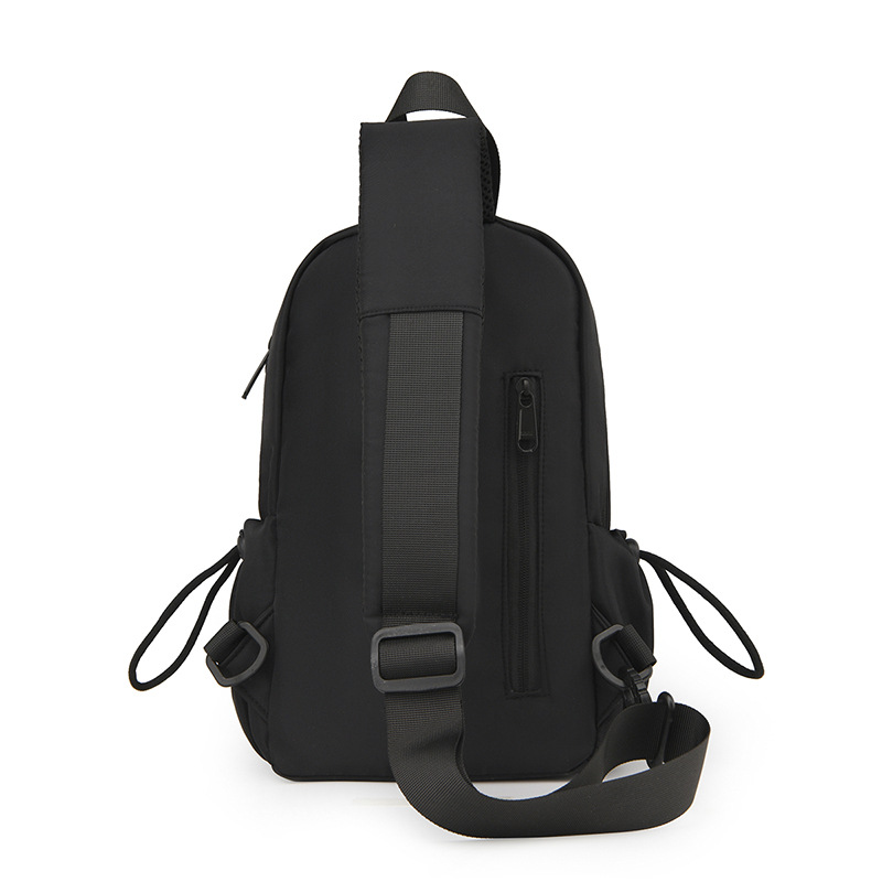 2024 Bolso bandolera bandolera para hombre fresco de moda transfronteriza nuevo bolso de hombro de viaje al aire libre simple informal multifuncional