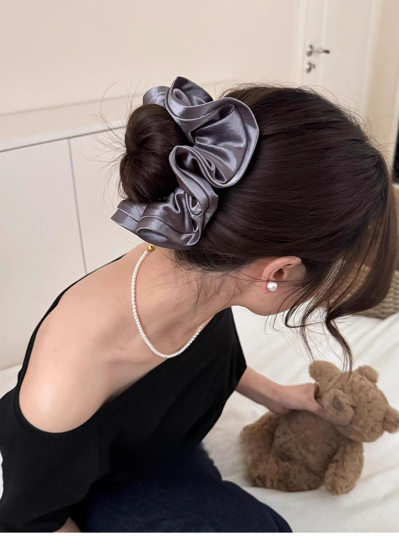 Korean Style Cyber Celebrity Pearlescent Satin Ruffled Large Intestine Hair Ring High-grade Tie Rope Women's Elegant Horseshoe Hair Rope Tie Head Flower