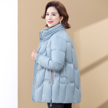 中年羽绒服女短款2024新款中老年妇女保暖冬装妈妈装加厚外套洋气
