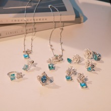 2024春夏新款轻奢珠宝简约几何天空蓝锆石耳环925纯银四月草耳饰