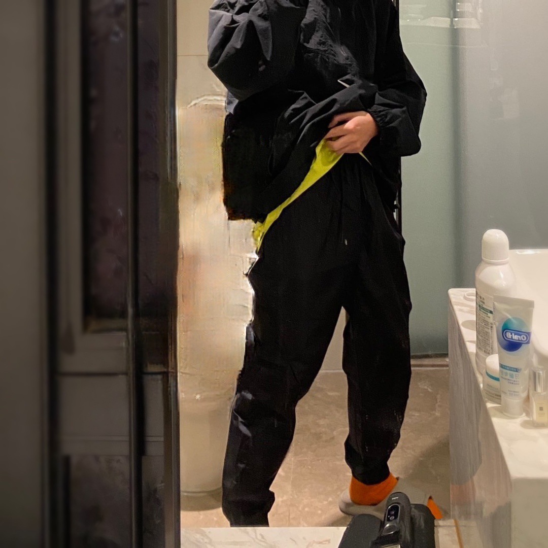 Pantalones deportivos tejidos primavera-verano pareja nuevo nylon rápido secado abrazamiento de pies tejido pantalones deportivos de doble capa para hombre